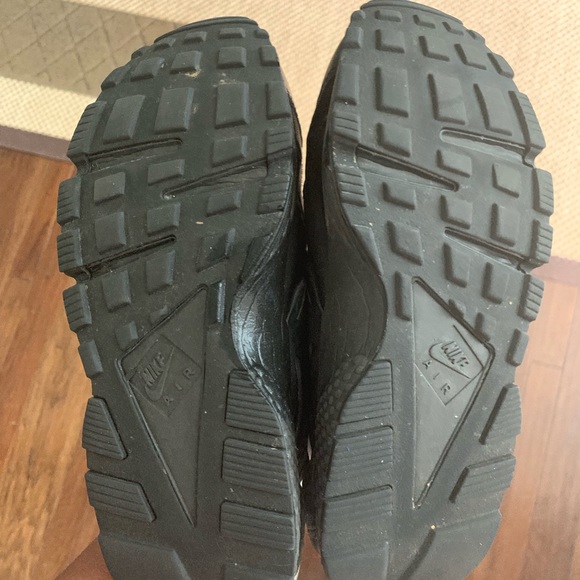 All black Huaraches! - Picture 6 of 6